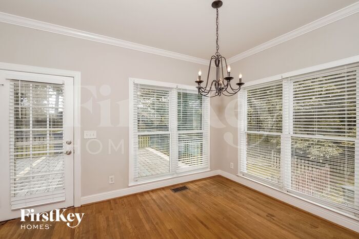 Building Photo - 445 Conroy Cir