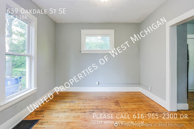 Building Photo - Tours Estimated to Begin 2/7 | 3 Bedroom 1...