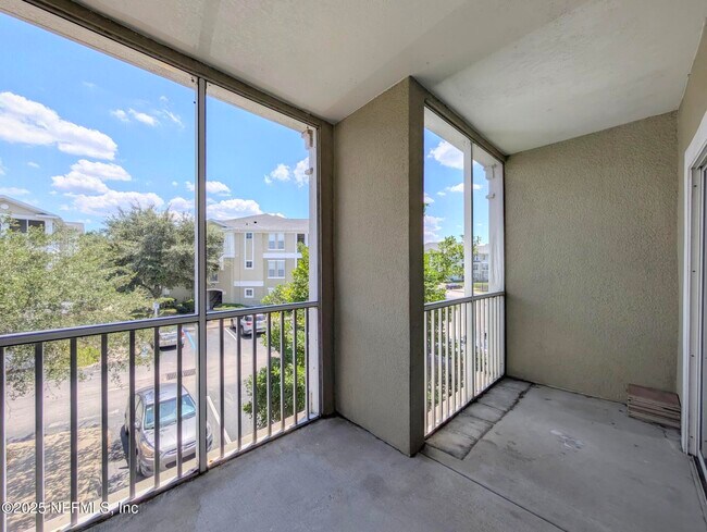 Building Photo - 1300 Riverplace Blvd
