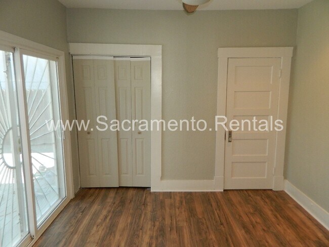 Building Photo - Updated 2bd/1ba Home with Garage near UCD Med Center