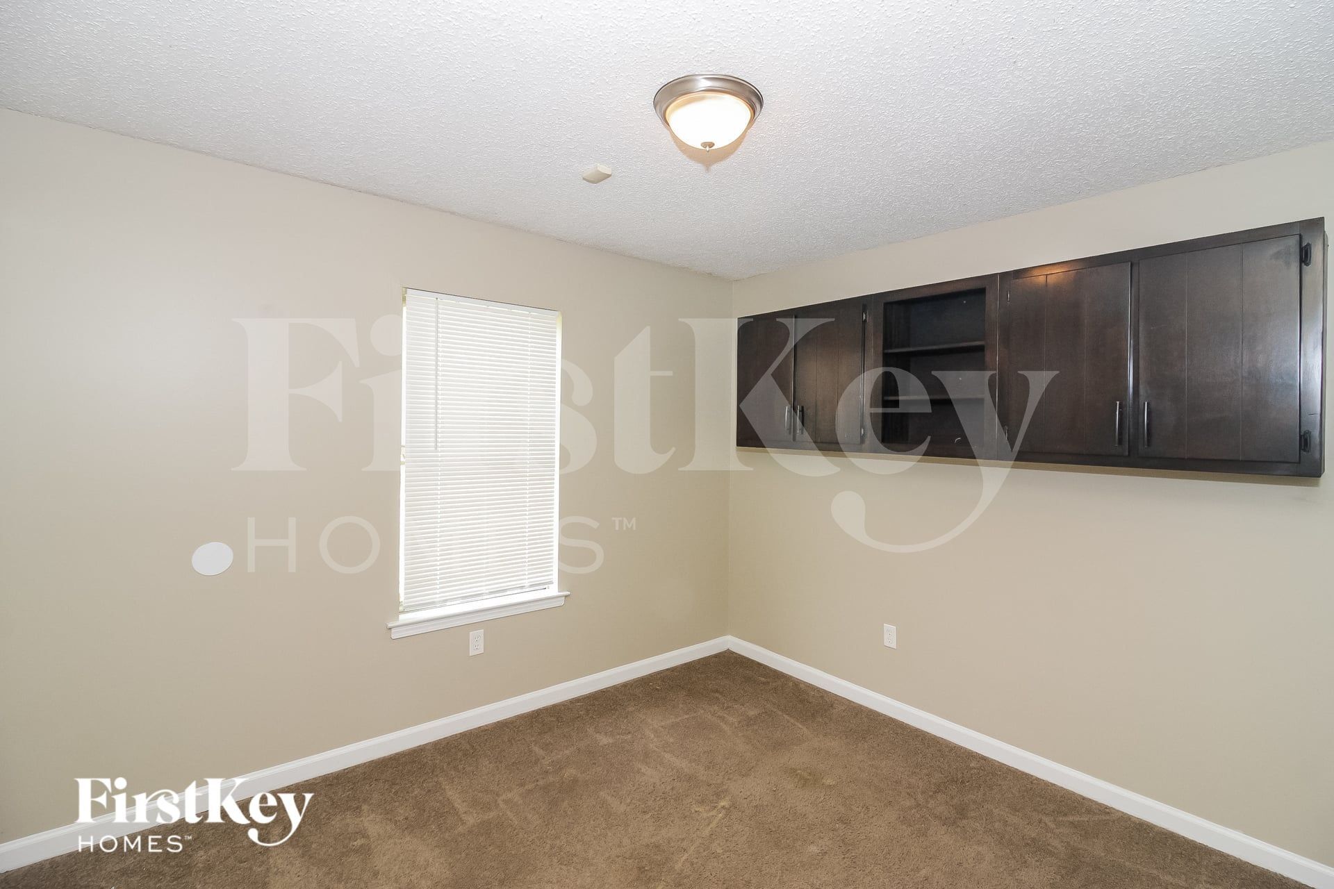 Building Photo - 6047 Tiffany Rd