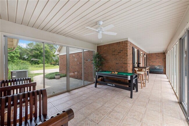 Building Photo - 1061 GA-92