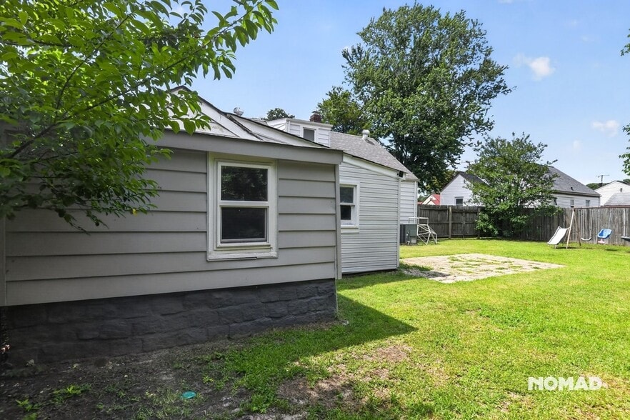 Building Photo - 9 Chowan Dr