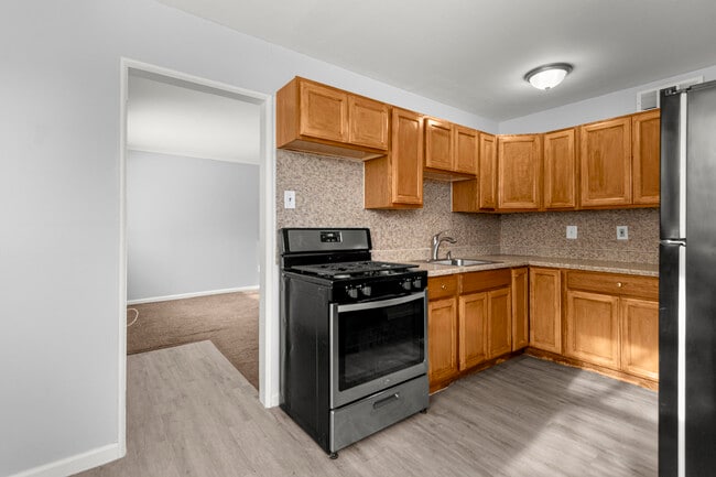 Building Photo - 24126 Dartmouth St