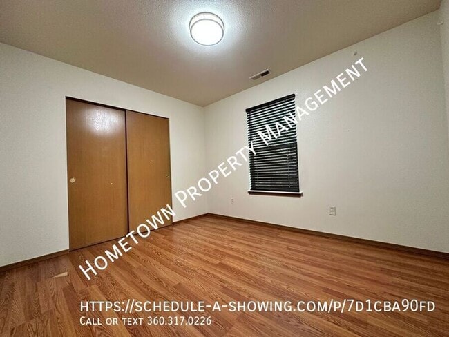 Building Photo - 4206 Wonderwood Ln SE