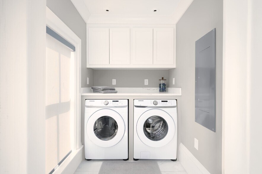 Building Photo - 137 Kendall Pond Rd