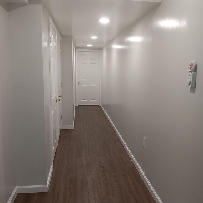 Building Photo - 1342 Orthodox St