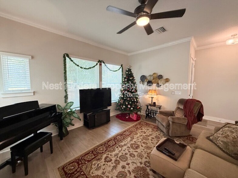 Building Photo - 7430 Beach Walk Place