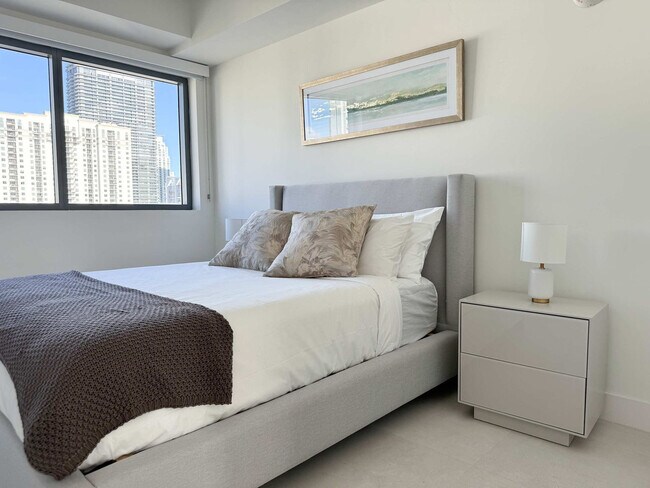 Building Photo - 239 SW 9th St