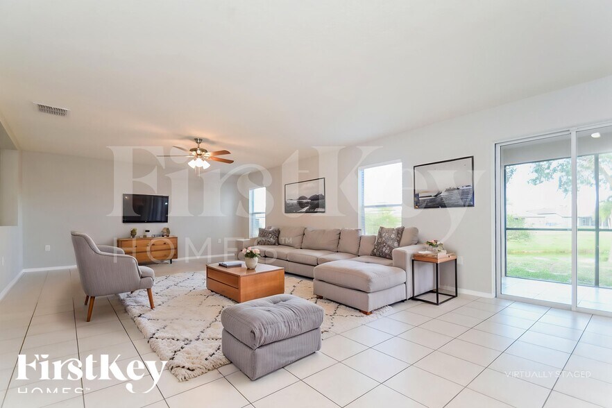 Building Photo - 234 Star Shell Dr