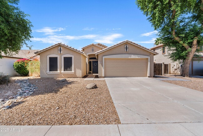 Primary Photo - 3373 E Flamingo Ct