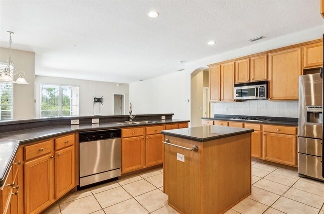 Building Photo - 10222 Arbor Side Dr