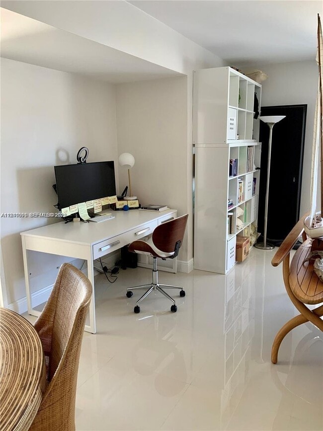 Building Photo - 8400 Byron Ave