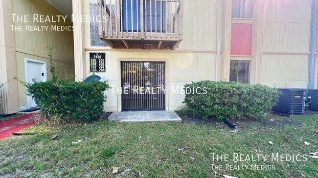 Building Photo - 2130 Forest Knoll Dr NE