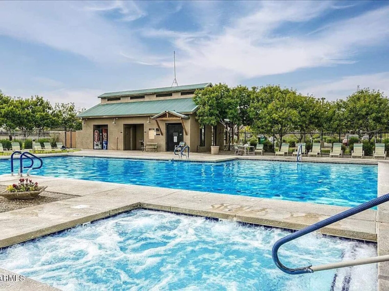 Building Photo - 488 E Diamond Trail