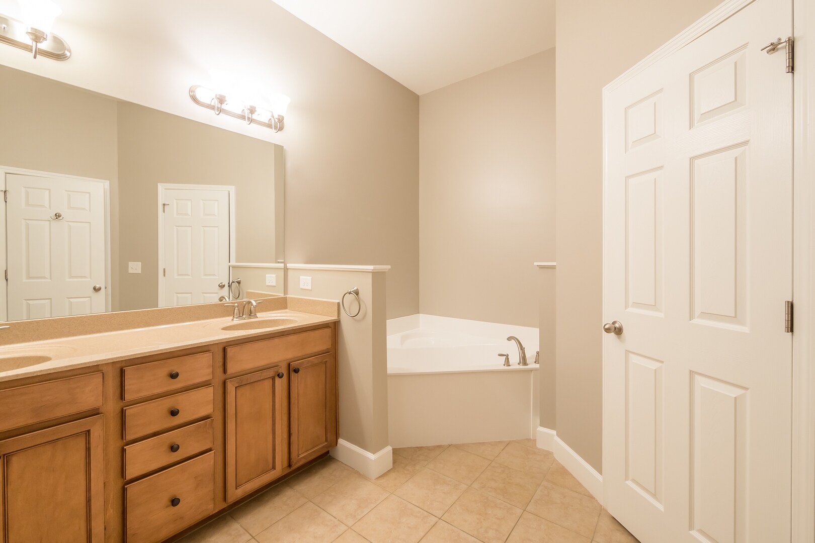 Master Bath - 3633 Ashcroft Bend