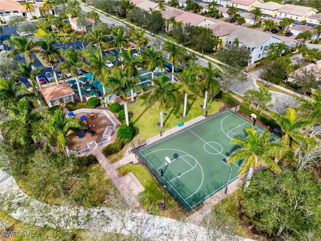 Building Photo - 28470 Villagewalk Blvd