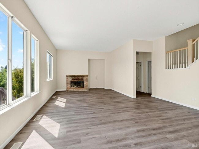 Building Photo - 5794 Owl Hill Ave