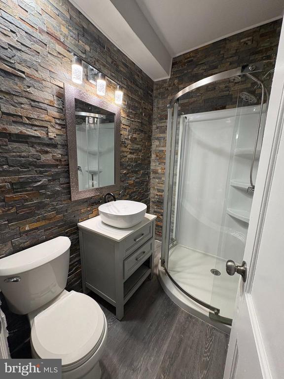 Building Photo - 5921 N 12th St