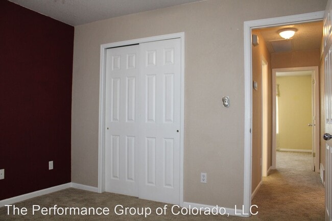 Building Photo - 4 br, 3 bath House - 4214 Getaway Place