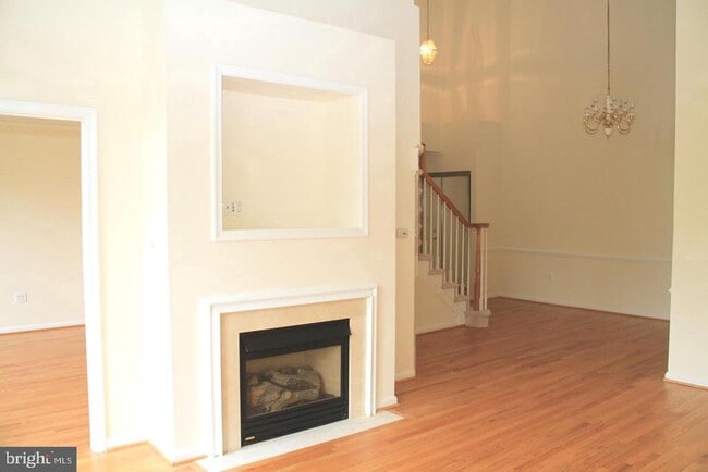 Building Photo - 12185 Abington Hall Pl