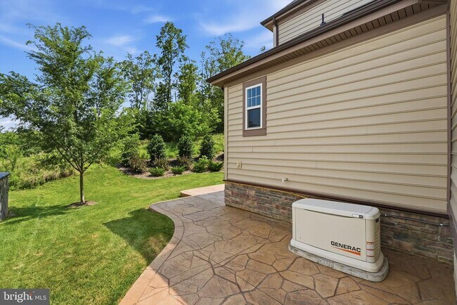 Building Photo - 428 Alder Dr