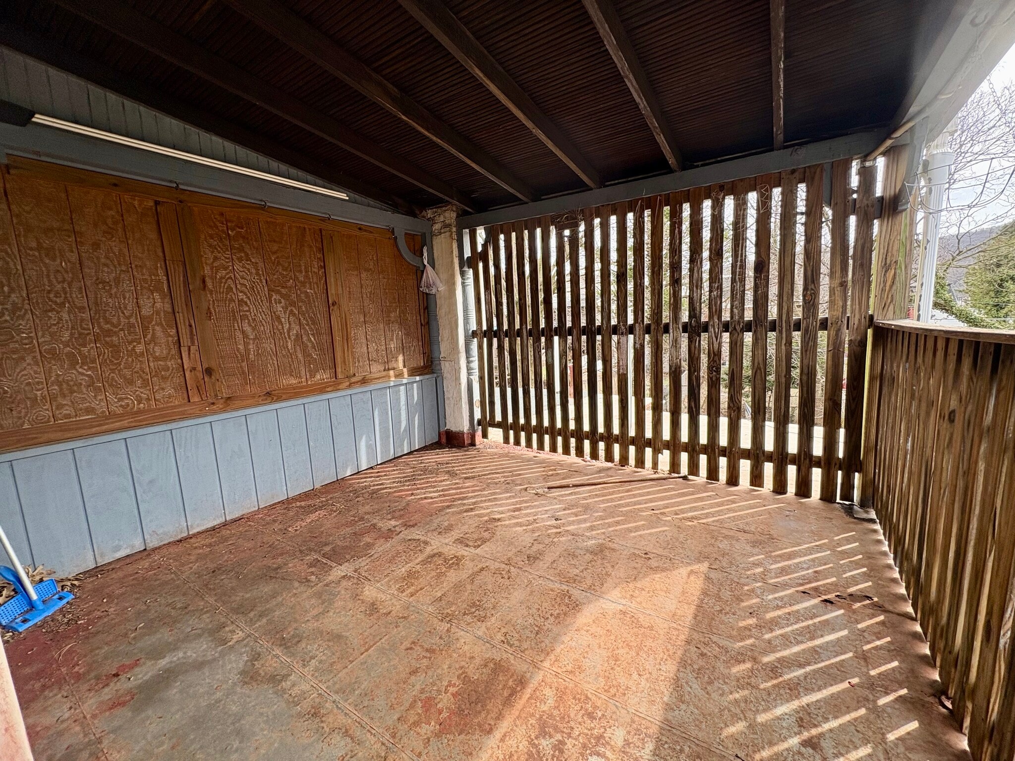 Building Photo - 1224 Eckert Ave