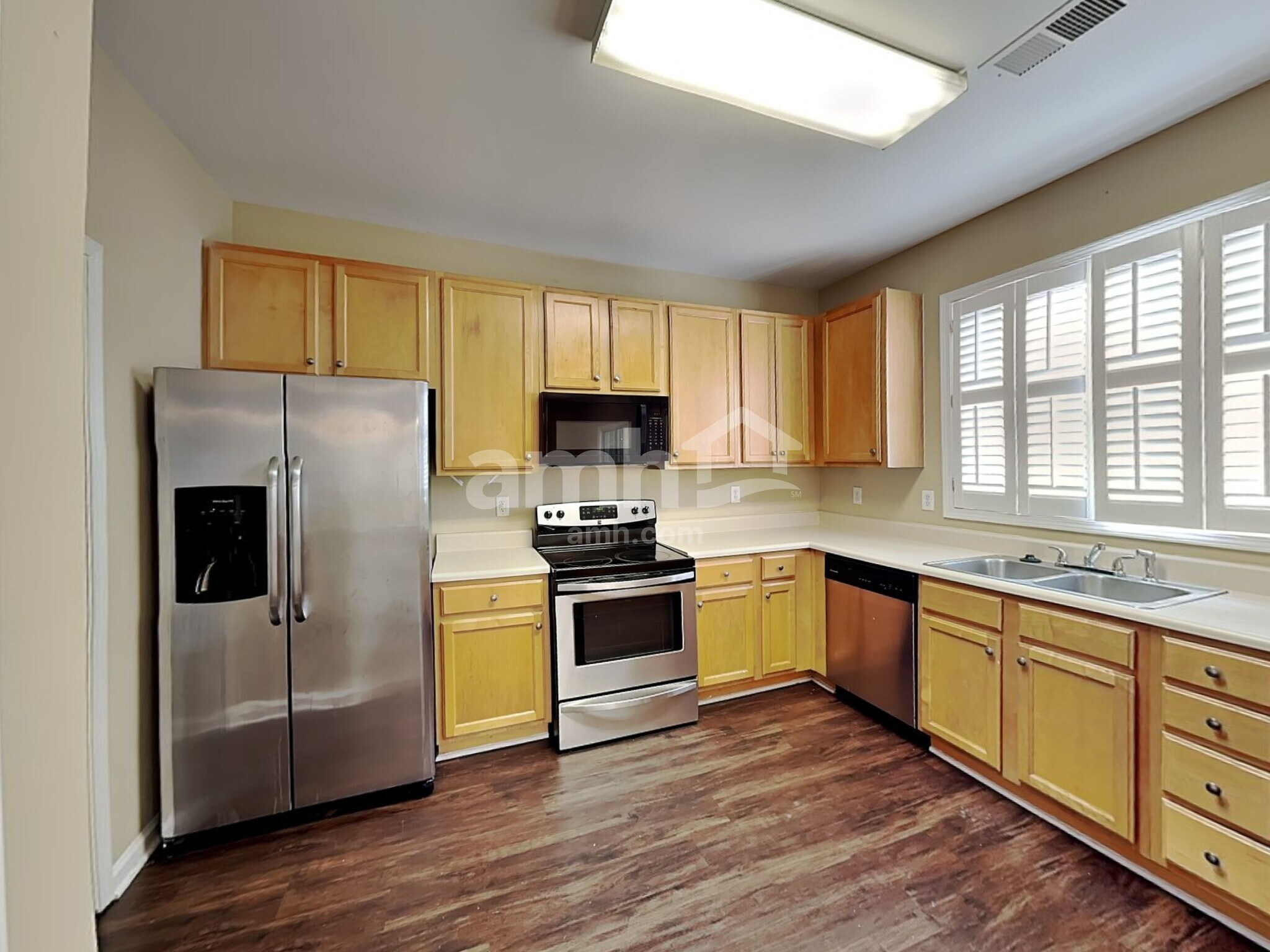 Building Photo - 3380 Lake Breeze Ct