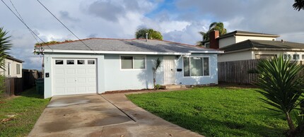 Building Photo - 431-433 8th Street