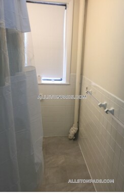 Building Photo - 1137 Commonwealth Ave