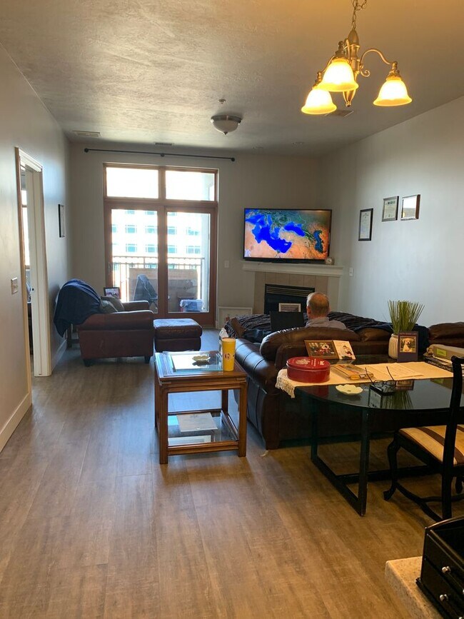 Building Photo - Luxury 2 Bedroom Condo in Downtown Provo W...