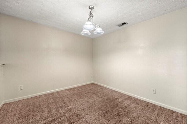 Building Photo - 9202 Fairington Ridge Cir