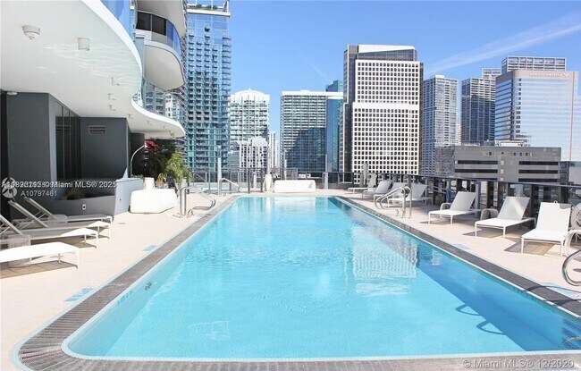 Building Photo - 1000 Brickell Plaza