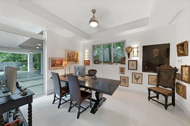 Building Photo - 3861 Kumquat Ave