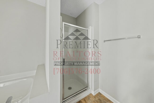 Building Photo - 8440 Canaan Dr