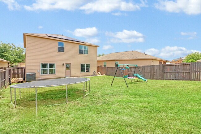 Building Photo - 6639 Luckey Pine