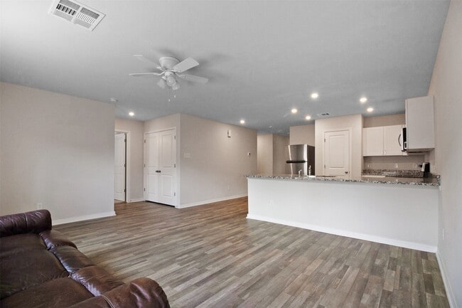 Building Photo - 15508 Taylorcrest Dr