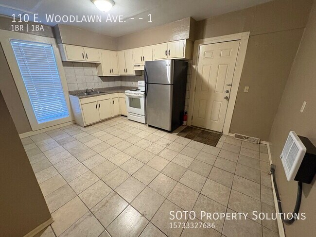 Building Photo - 110 E Woodlawn Ave