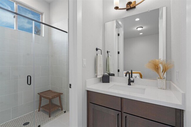 Building Photo - 264 Wellborn Rd