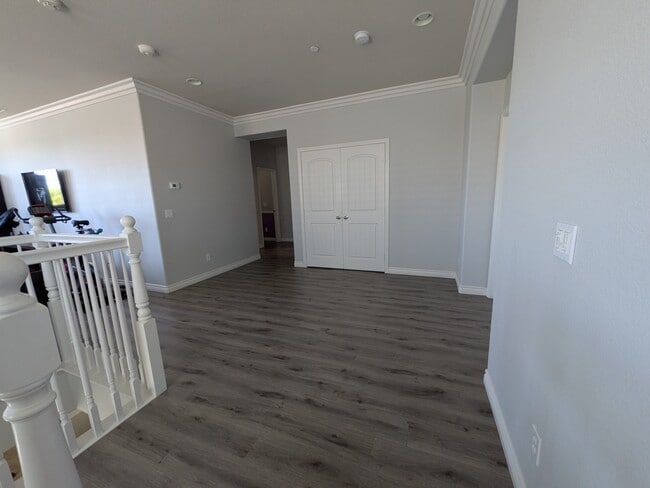 Building Photo - 3433 Arborview Dr