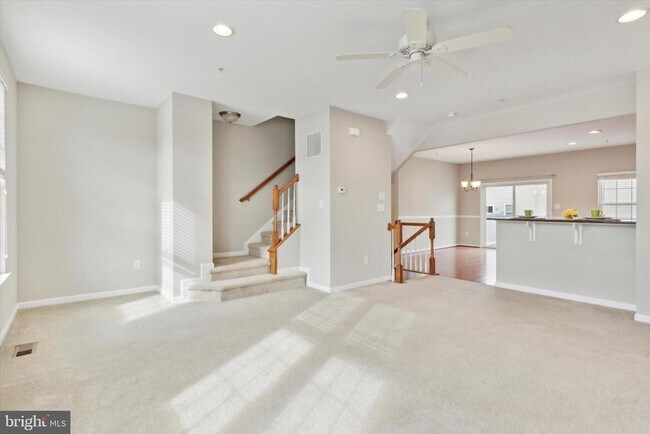 Building Photo - 113 Raven Ct