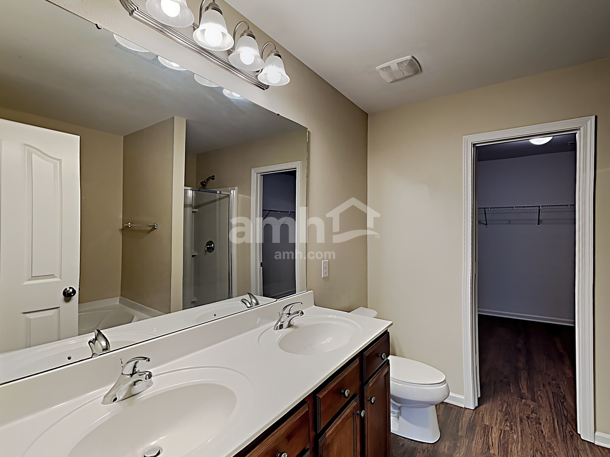 Building Photo - 2848 Tall Oaks Dr