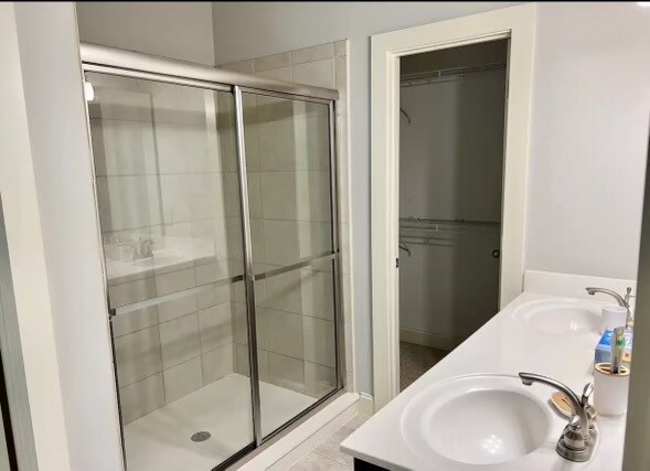 Building Photo - 1398 Heights Park Dr SE