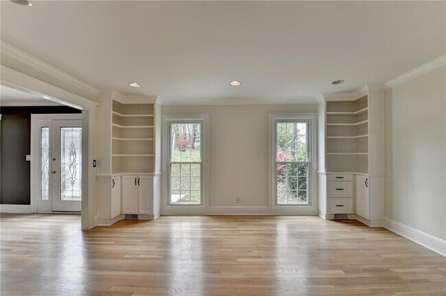 Building Photo - 3914 Granger Dr