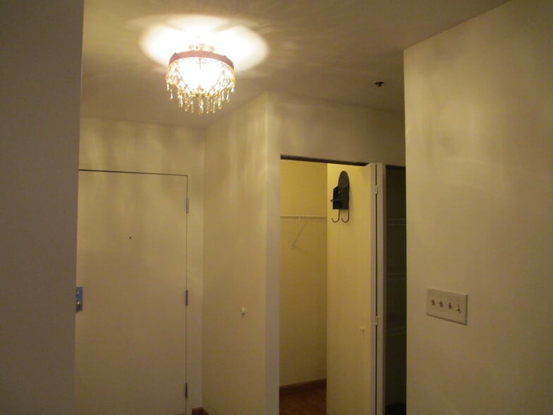 Building Photo - 148 Breakwater Dr