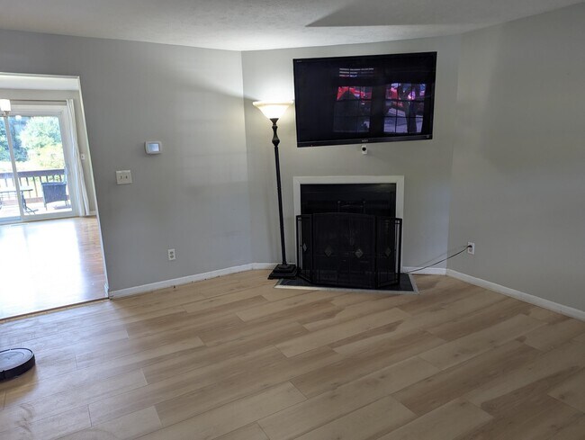 Building Photo - 160 Winterwood Dr