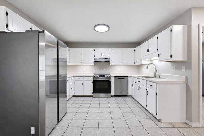 Building Photo - 91 Cedar Beach Cove