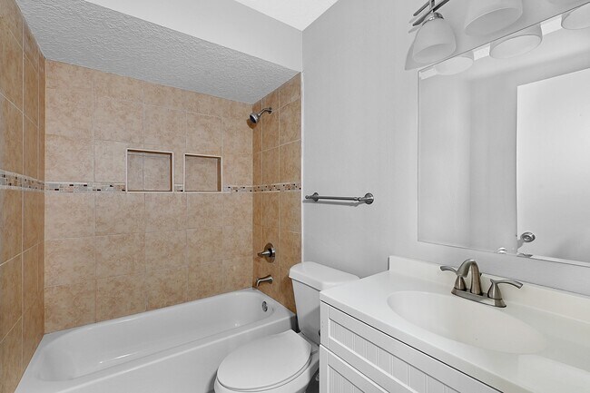 Building Photo - 2827 Deep Anchor Way