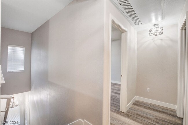 Building Photo - 7701 W Robindale Rd