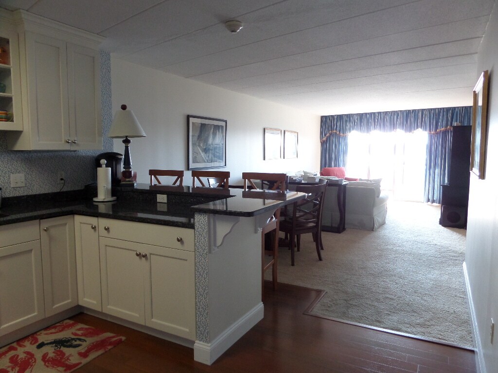 Building Photo - 1315 Capella S